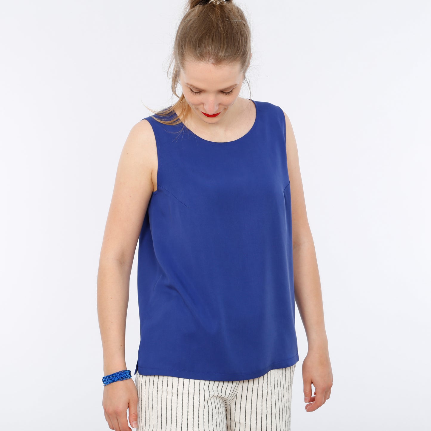 Top avec pinces du poitrine Madame MERLE